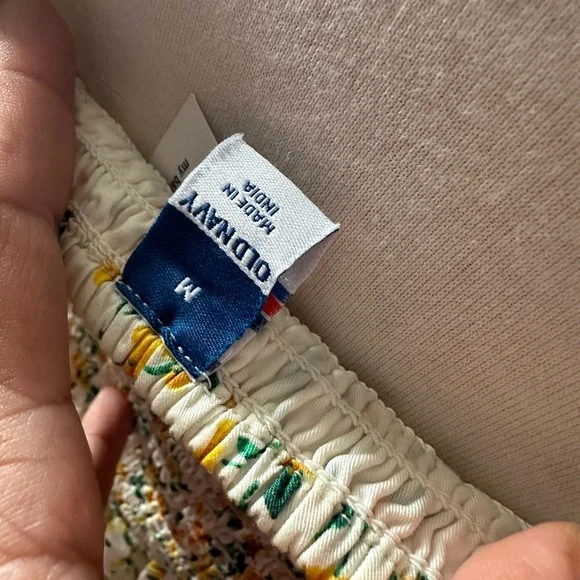 Old Navy Spring Dress - Picture 3 of 5